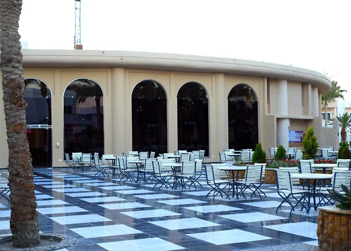 Appart hôtel Mirage Bay Aquapark Sam 3*