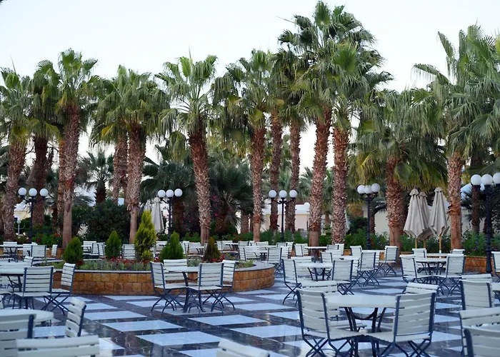 Appart hôtel Mirage Bay Aquapark Sam 3*